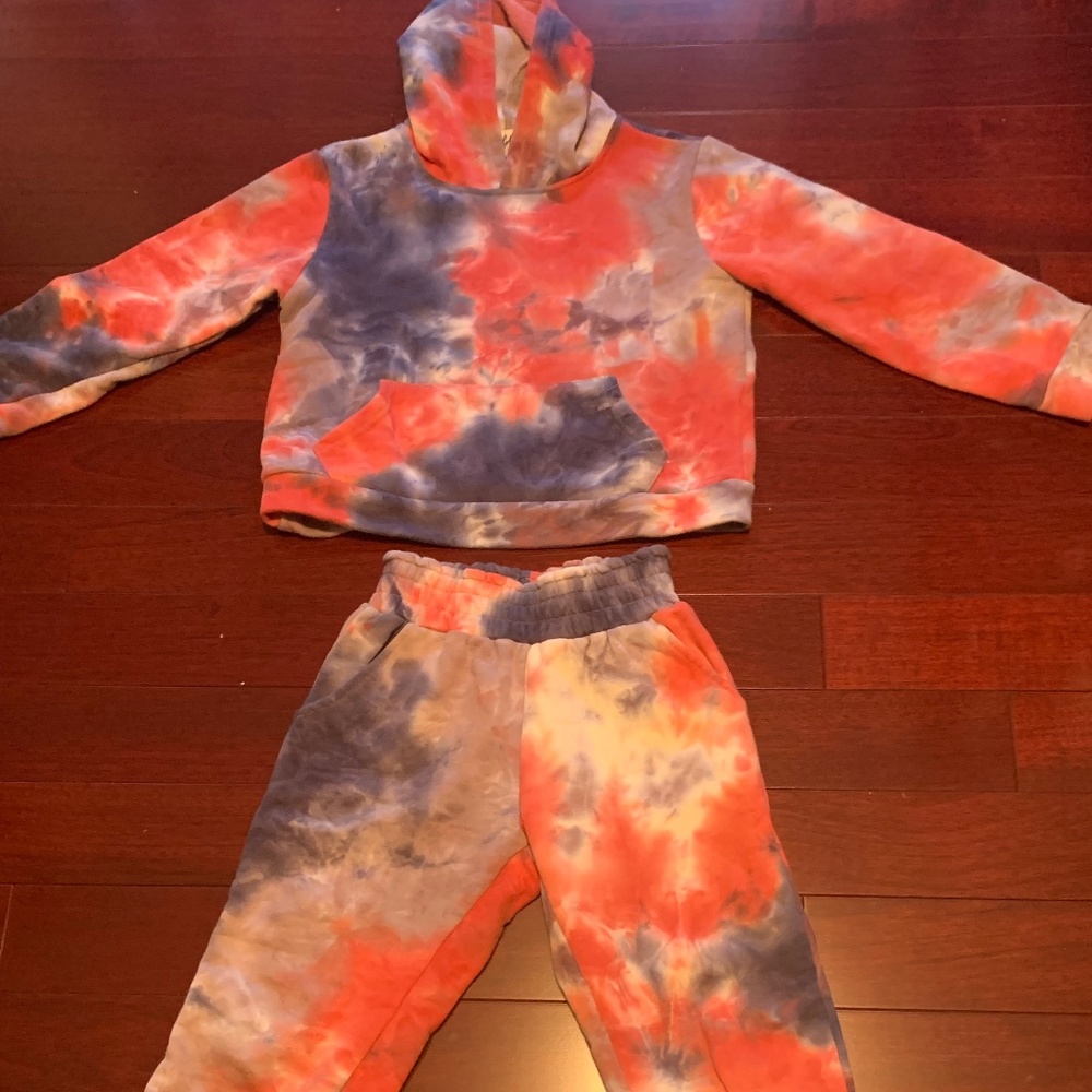 Boys Sz. 8 ‘Lola + The Boys’  Tye Dye Jogging Suit